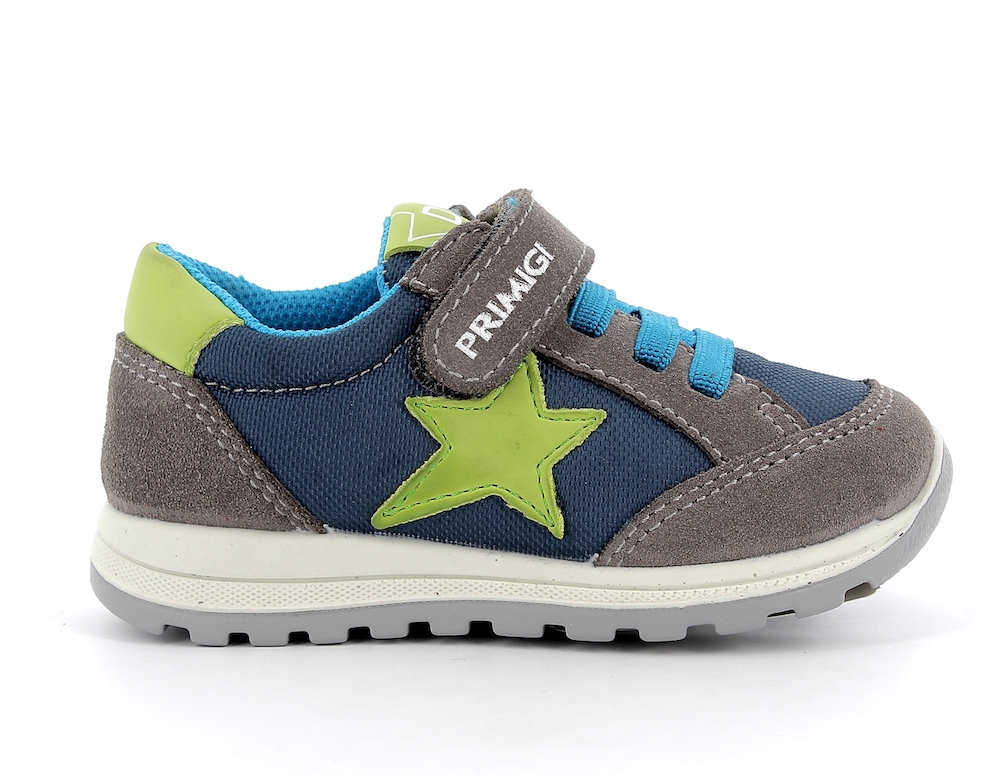 Tenisky